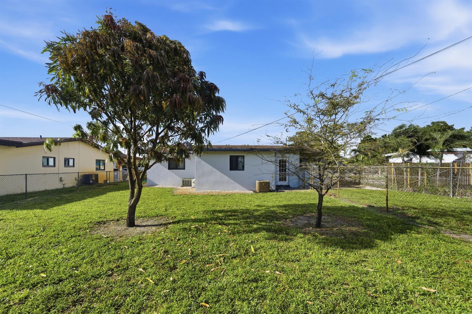 A-B  / 0 1524 sq. ft. $ 2026-10-06 0 Photo