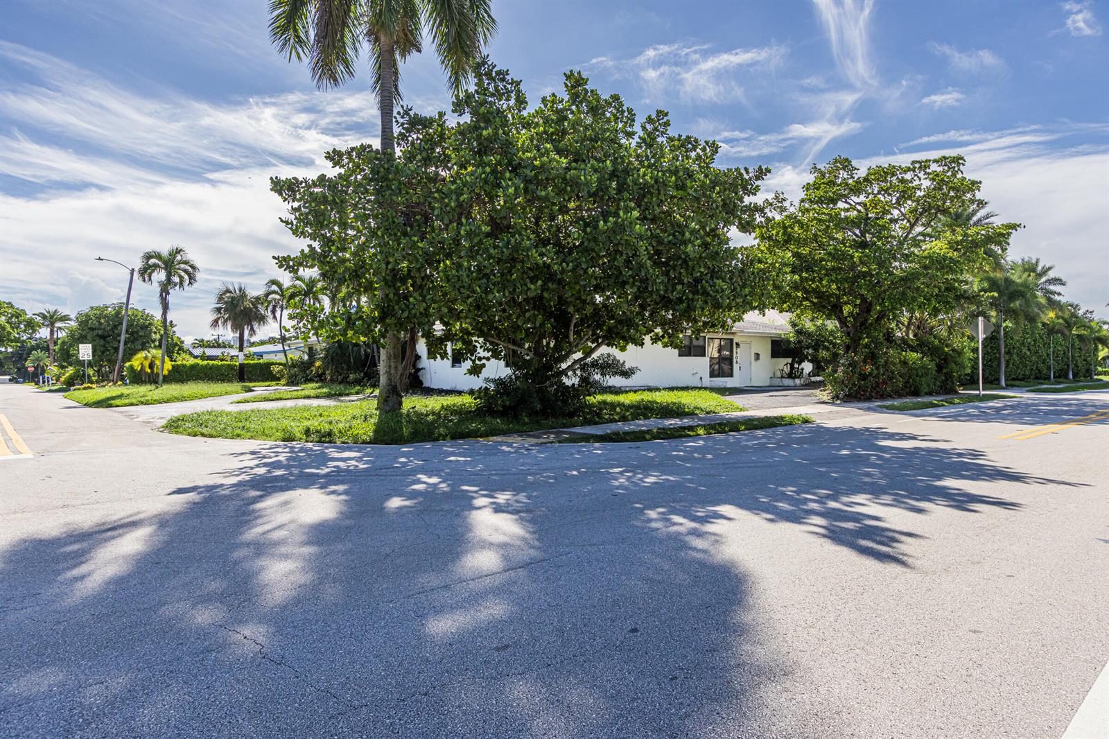   / 0 3813 sq. ft. $ 2026-10-08 0 foto