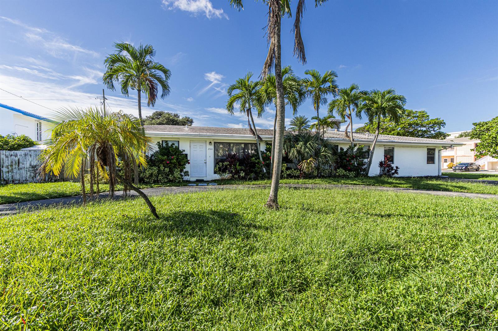   / 0 3813 sq. ft. $ 2026-10-08 0 foto