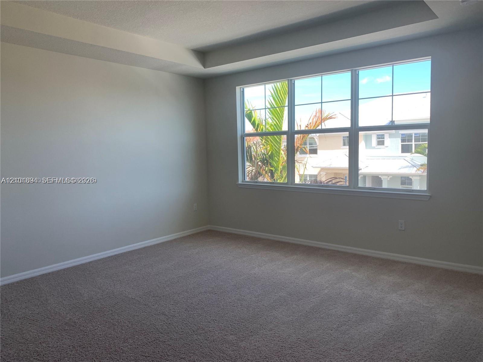 Ver detalles 4920 3 / 3 1421 sq. ft. $ 2026-10-06 0 foto