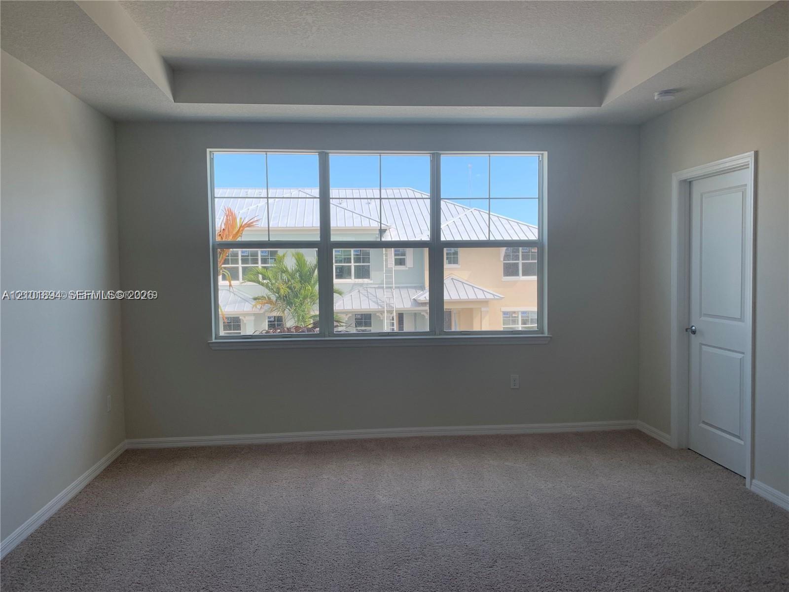 Ver detalles 4920 3 / 3 1421 sq. ft. $ 2026-10-06 0 foto