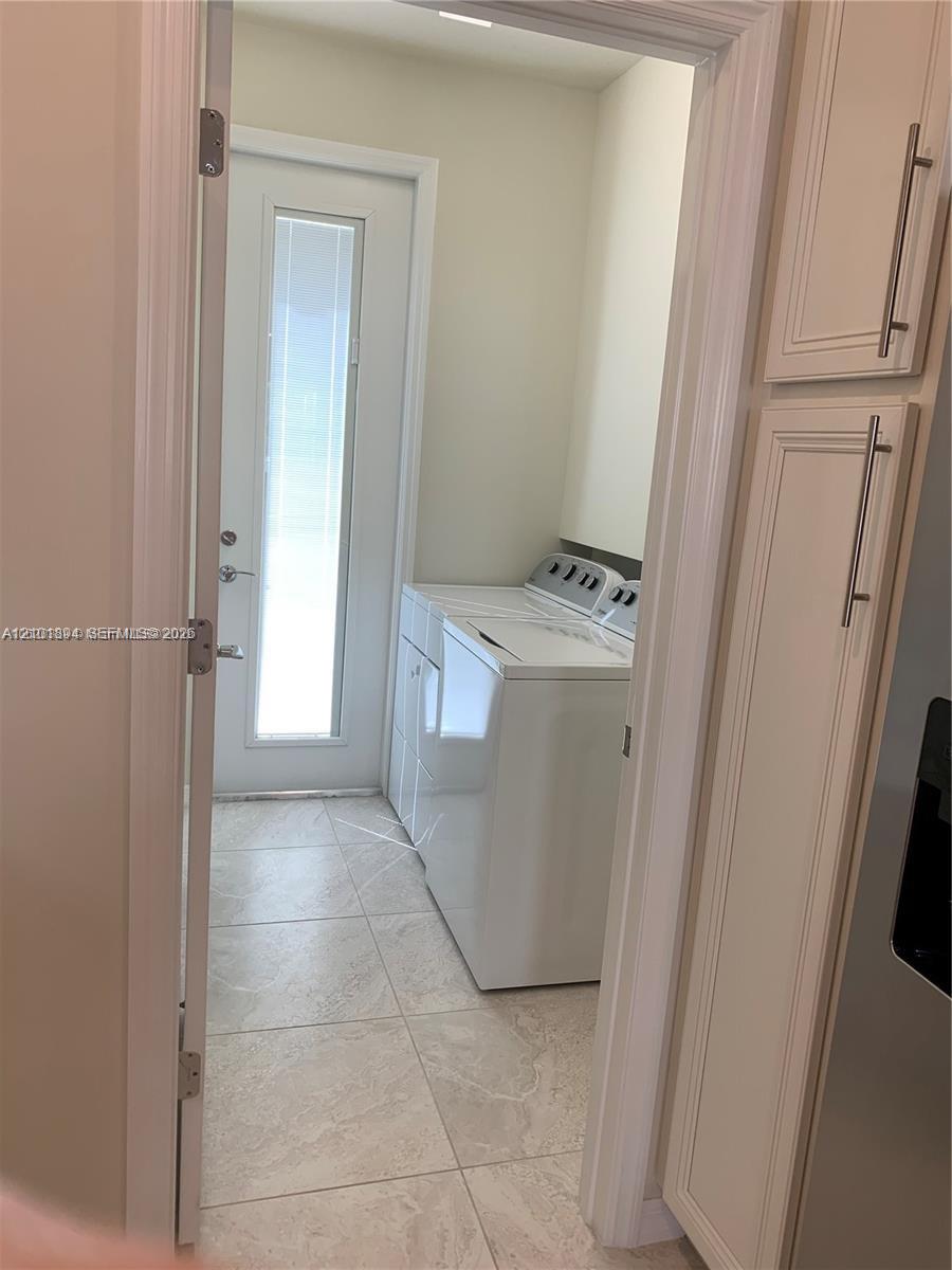 4920 3 / 3 1421 sq. ft. $ 2026-10-06 0 foto