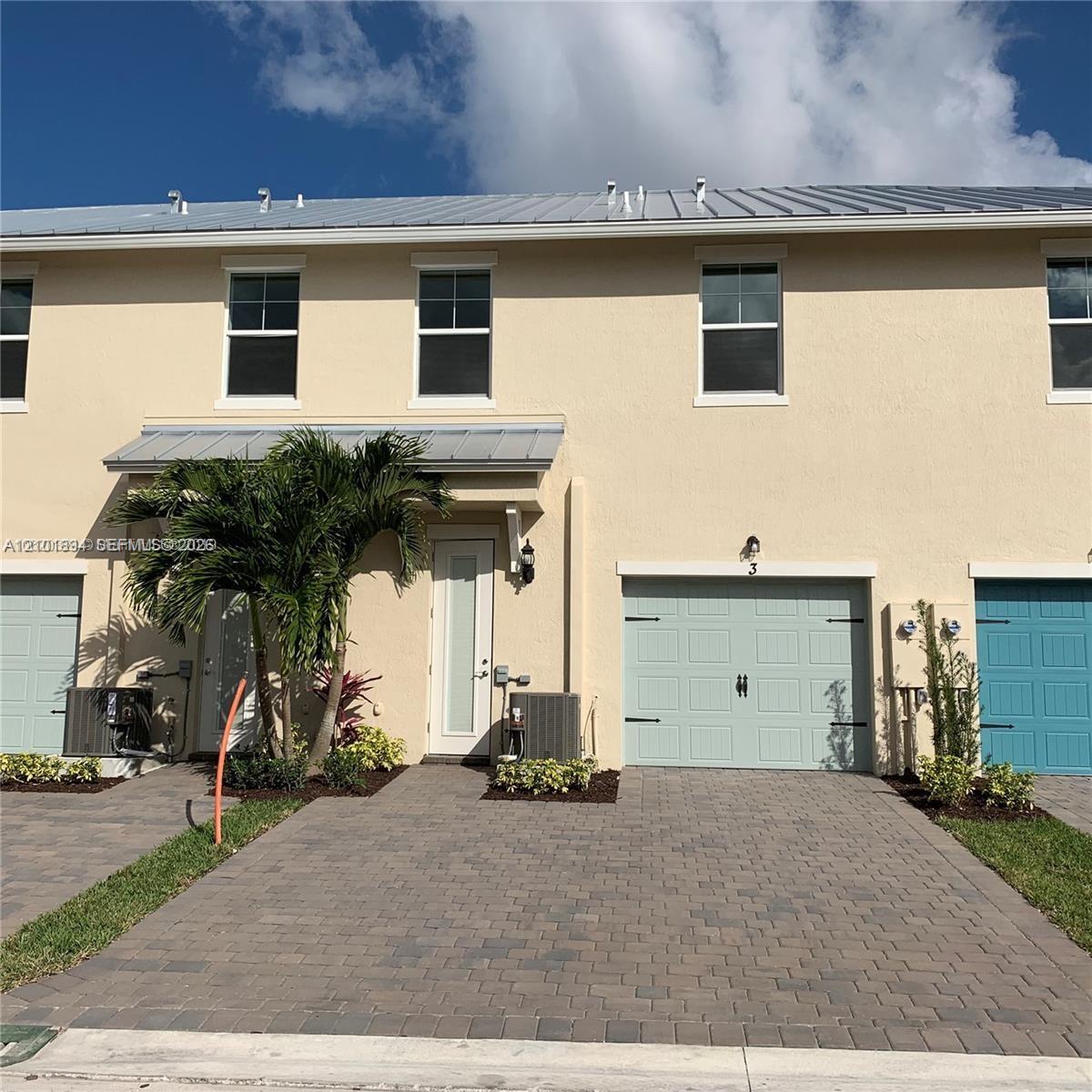 Ver detalles 4920 3 / 3 1421 sq. ft. $ 2026-10-06 0 foto