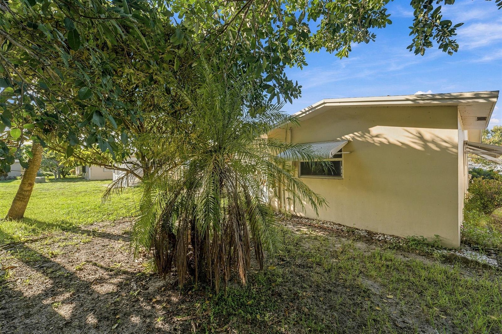 Ver detalles 1730 2 / 2 1000 sq. ft. $ 2026-10-08 0 foto