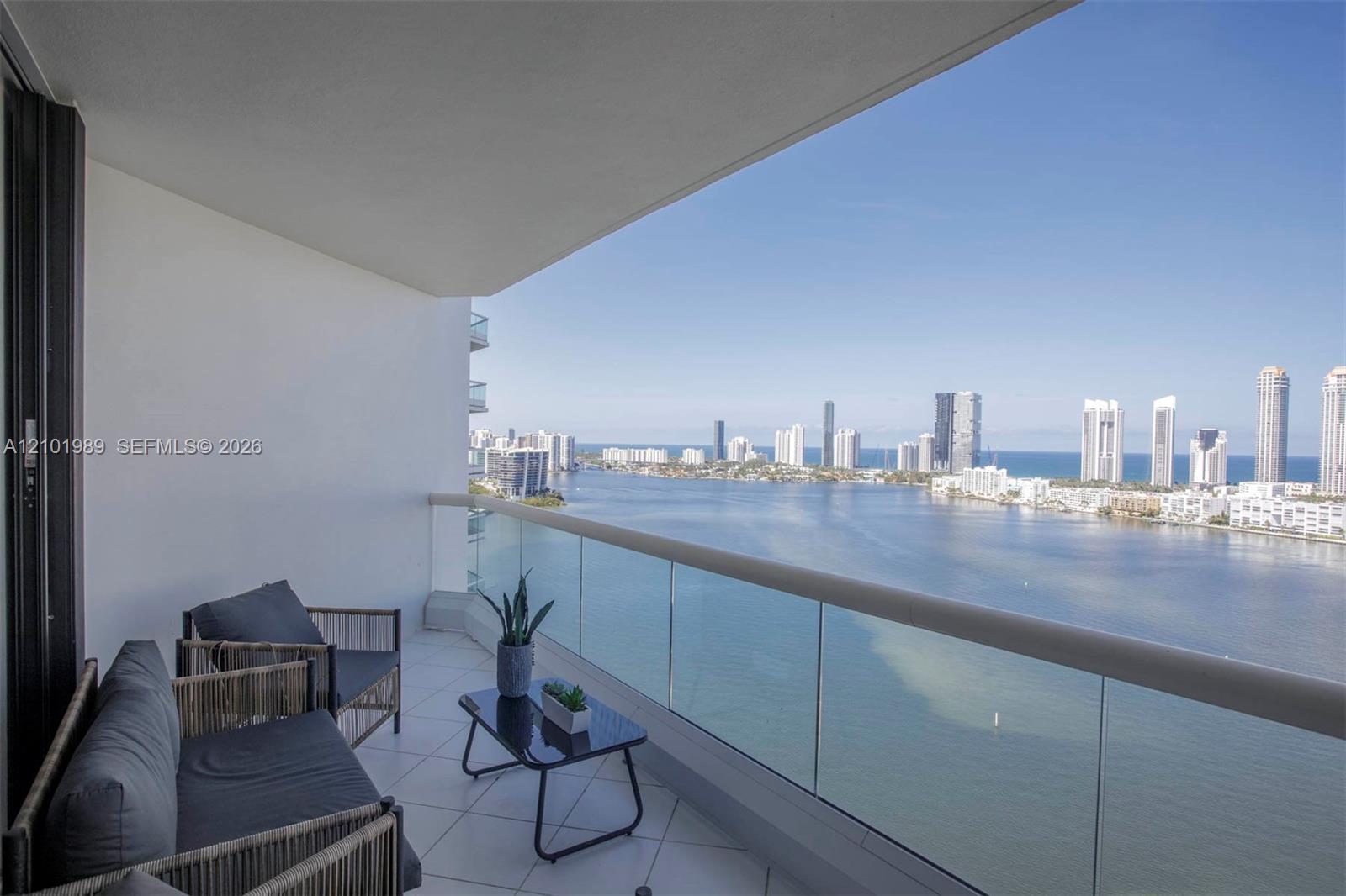 See details 2603 3 / 4 2800 sq. ft. $ 2026-10-06 0 Photo
