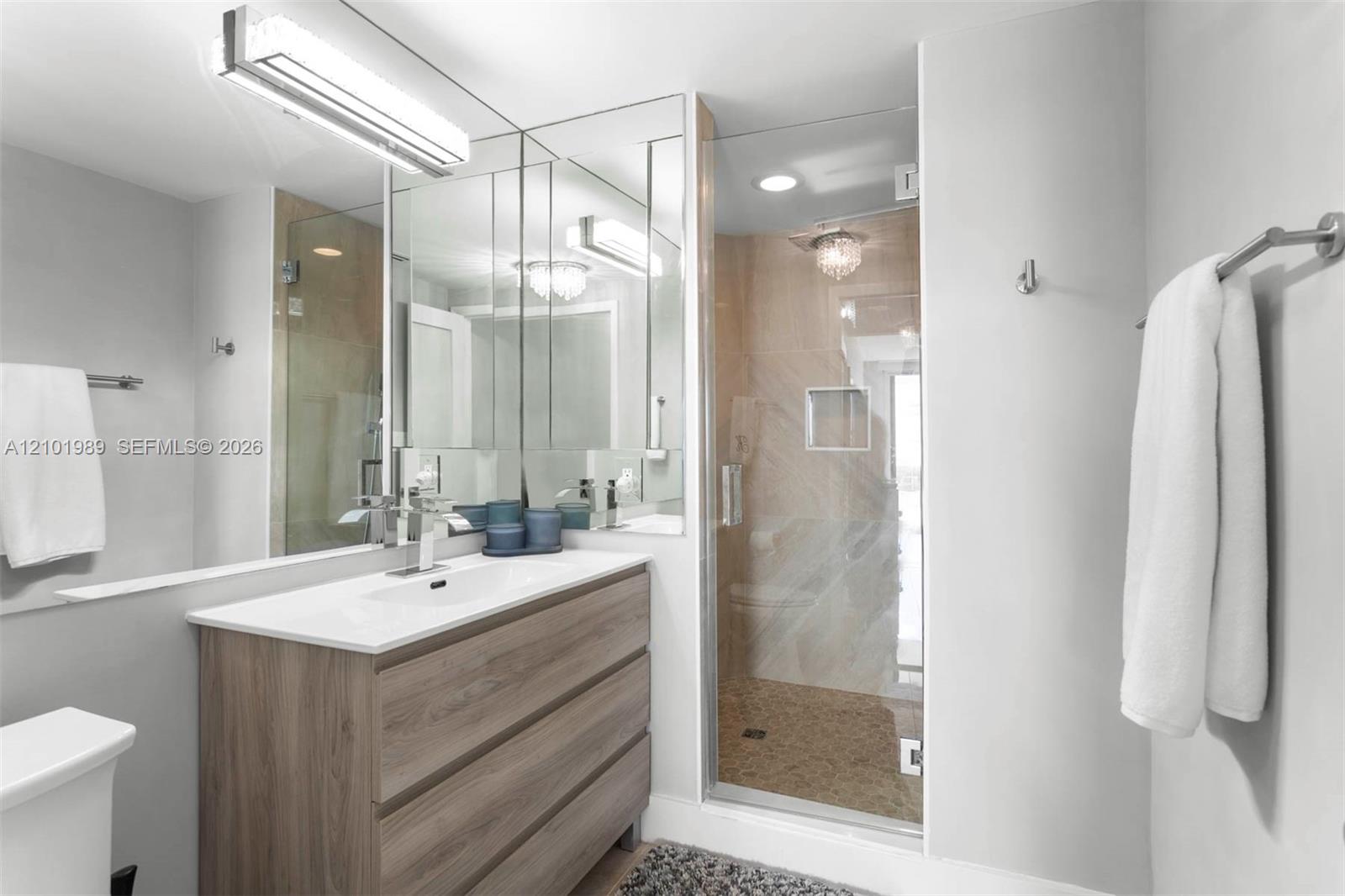 See details 2603 3 / 4 2800 sq. ft. $ 2026-10-06 0 Photo