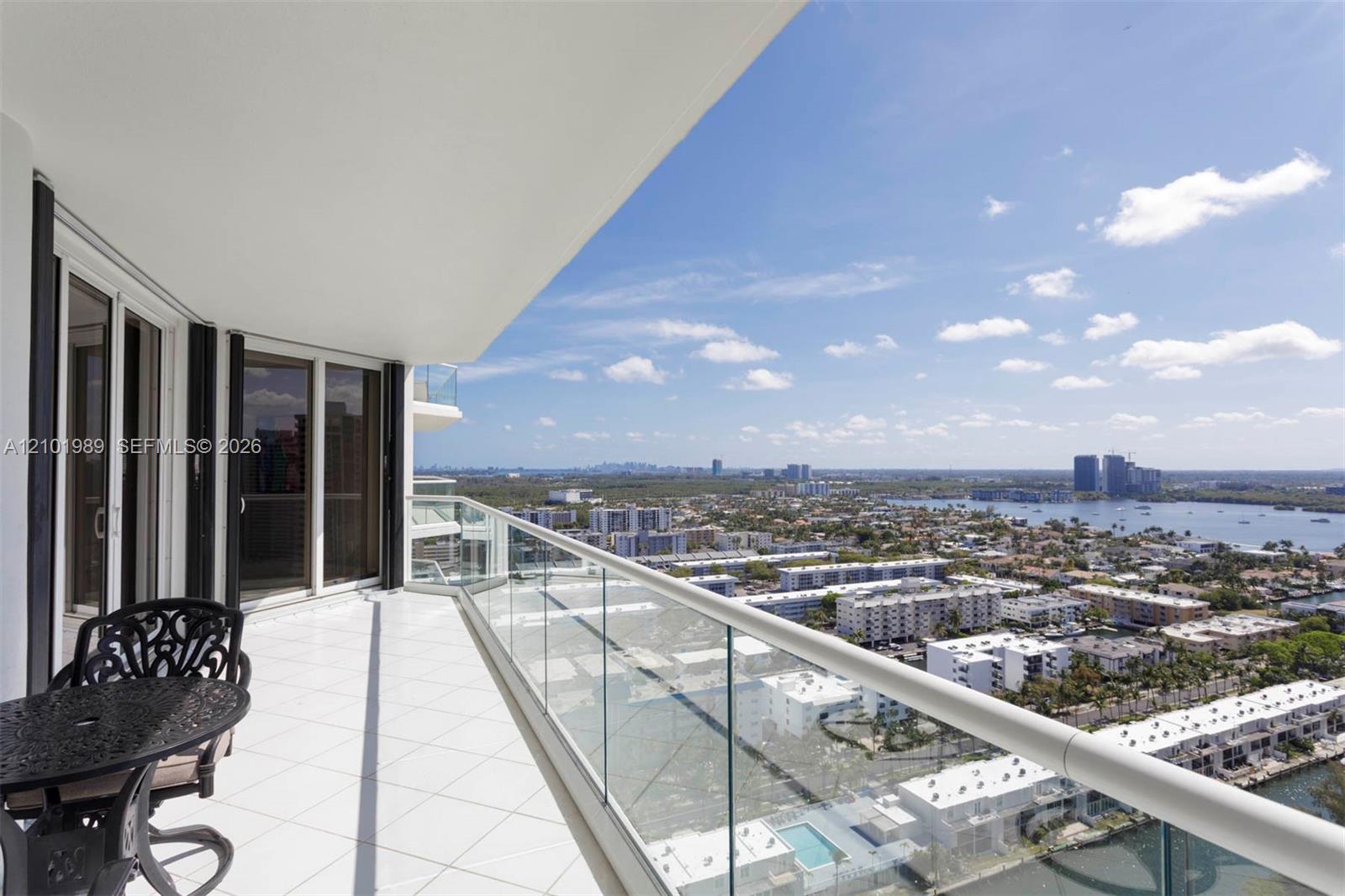 See details 2603 3 / 4 2800 sq. ft. $ 2026-10-06 0 Photo
