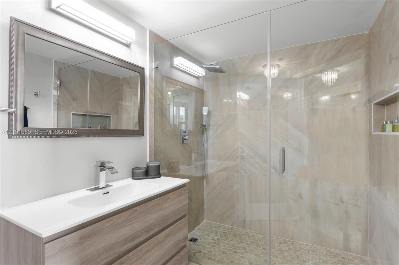 See details 2603 3 / 4 2800 sq. ft. $ 2026-10-06 0 Photo