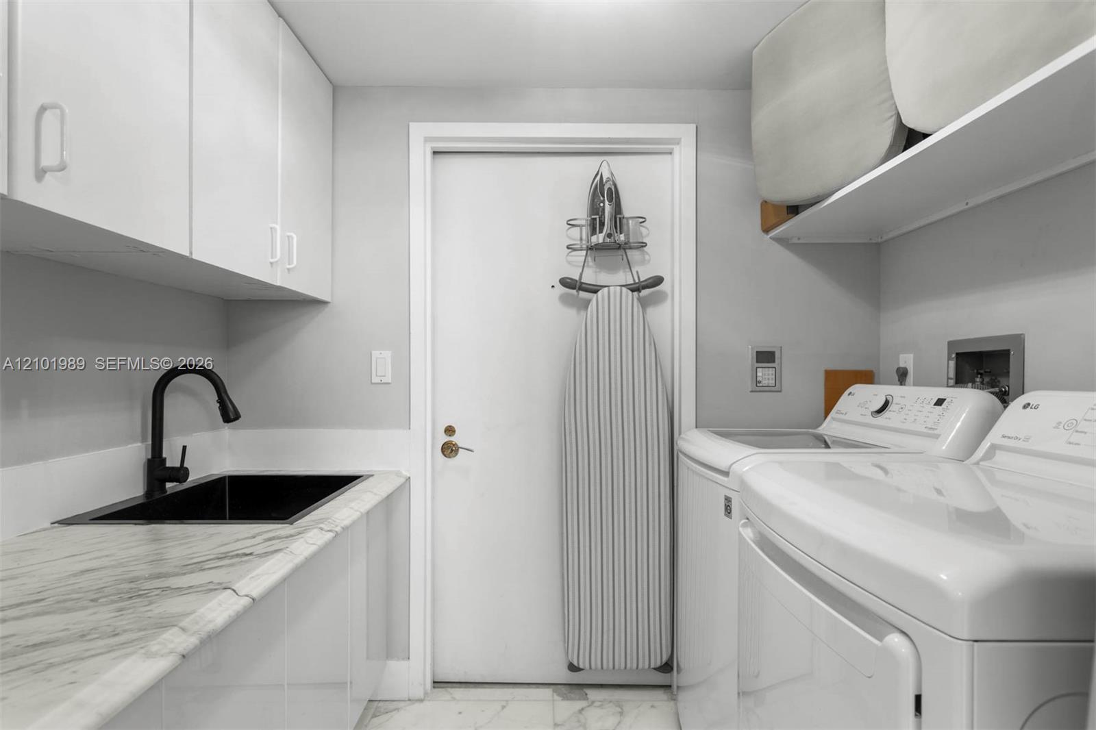 See details 2603 3 / 4 2800 sq. ft. $ 2026-10-06 0 Photo