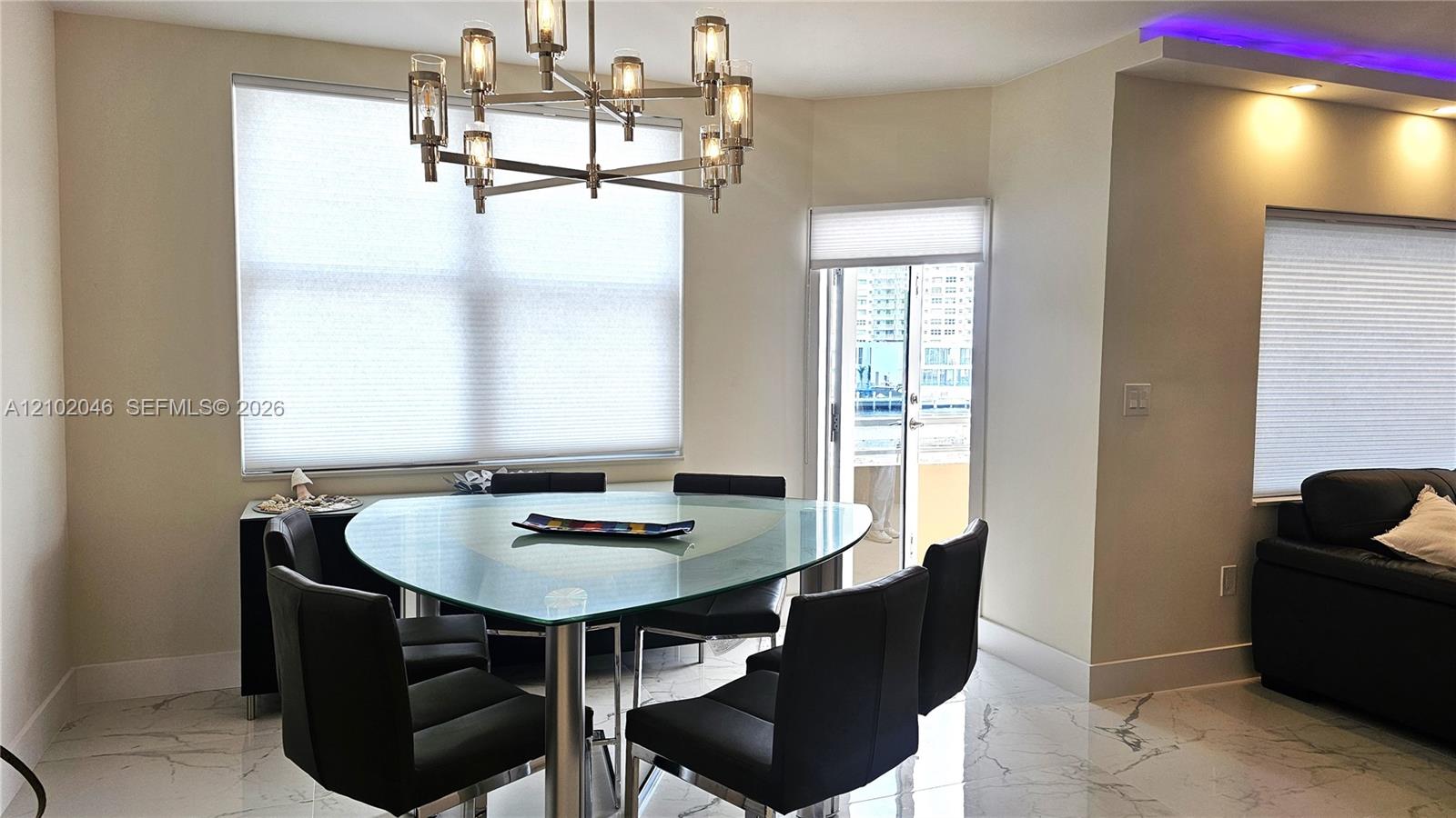 See details 2S 2 / 2 1275 sq. ft. $ 2026-10-06 0 Photo