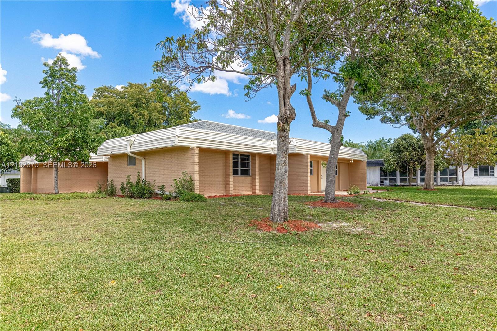 Ver detalles / 2171 sq. ft. $ 2026-10-06 0 foto