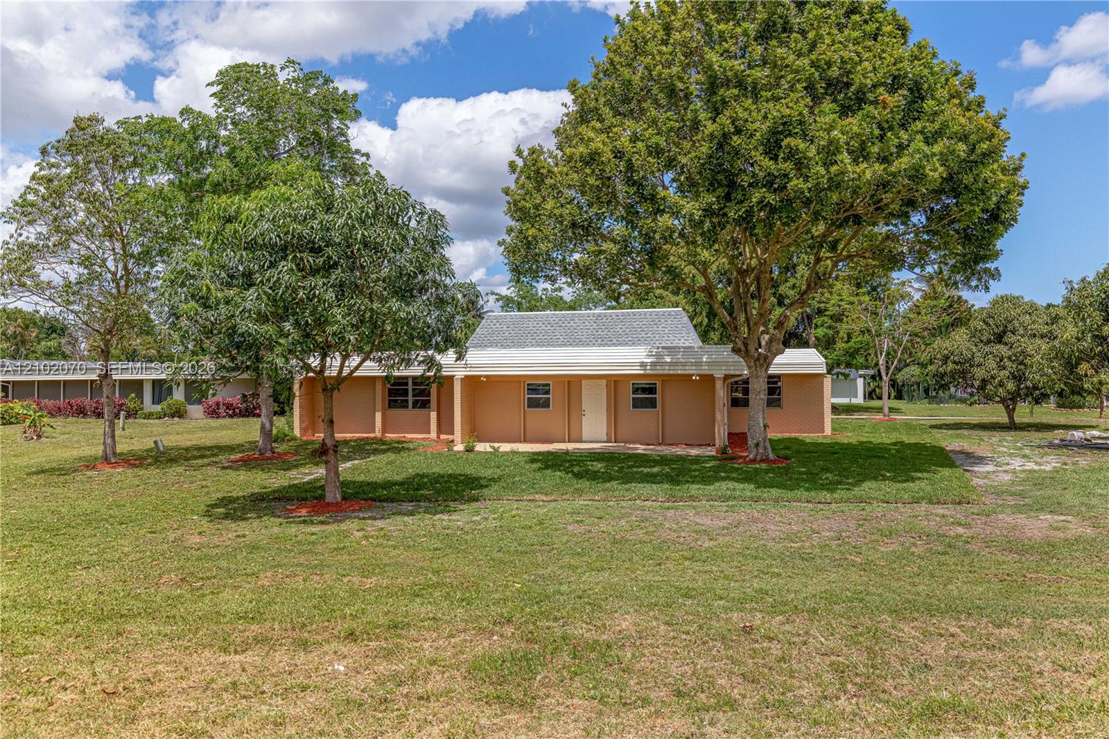 Ver detalles / 2171 sq. ft. $ 2026-10-06 0 foto