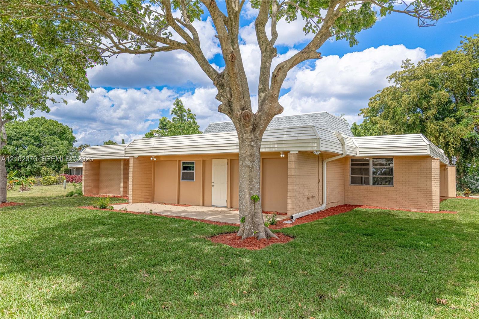 Ver detalles / 2171 sq. ft. $ 2026-10-06 0 foto