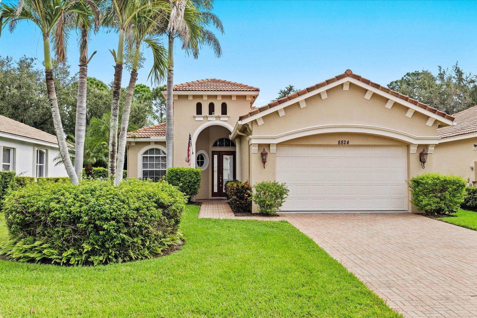 Ver detalles 8824 3 / 2 2086 sq. ft. $ 2026-10-08 0 foto