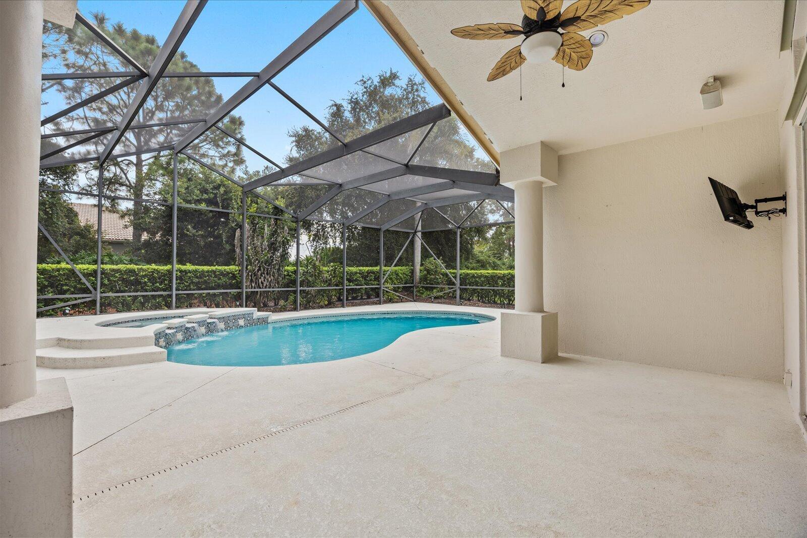 Ver detalles 8824 3 / 2 2086 sq. ft. $ 2026-10-08 0 foto
