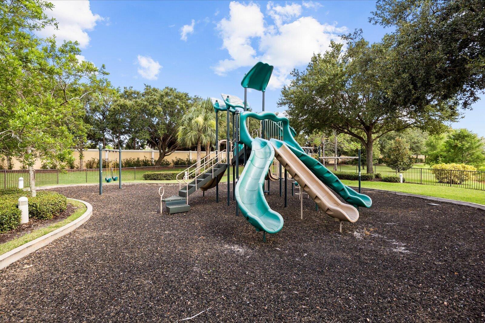 Ver detalles 8824 3 / 2 2086 sq. ft. $ 2026-10-08 0 foto