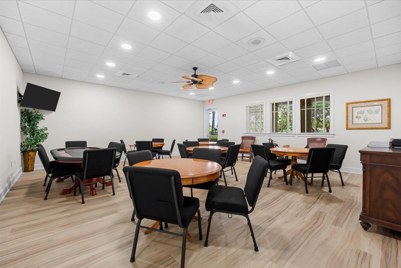 Ver detalles 8824 3 / 2 2086 sq. ft. $ 2026-10-08 0 foto