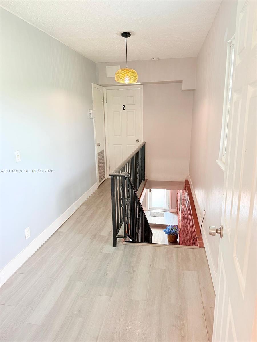 Ver detalles 1-2 / sq. ft. $ 2026-10-07 0 foto