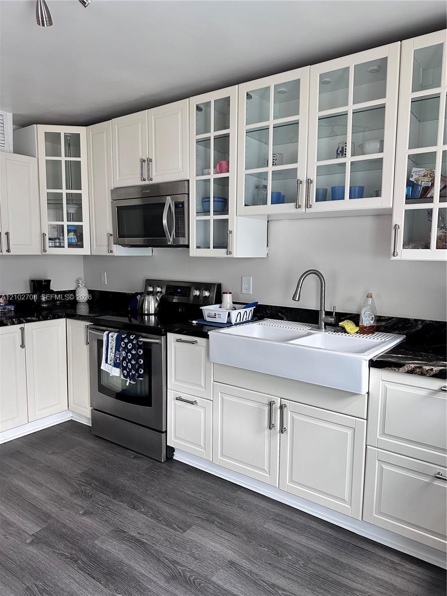 Ver detalles 1-2 / sq. ft. $ 2026-10-07 0 foto