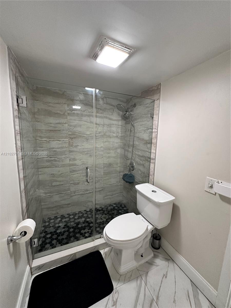 Ver detalles 1-2 / sq. ft. $ 2026-10-07 0 foto