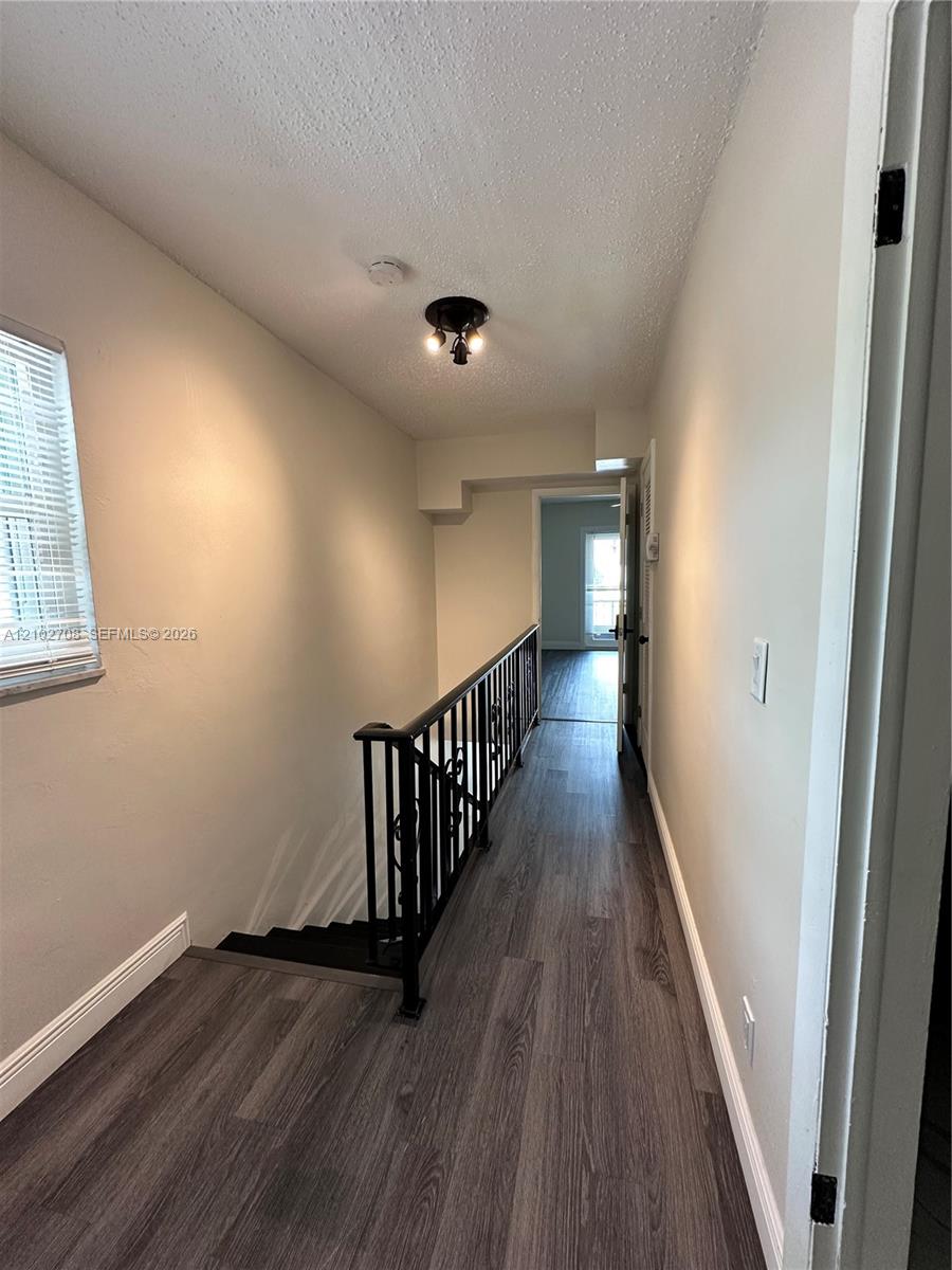 Ver detalles 1-2 / sq. ft. $ 2026-10-07 0 foto
