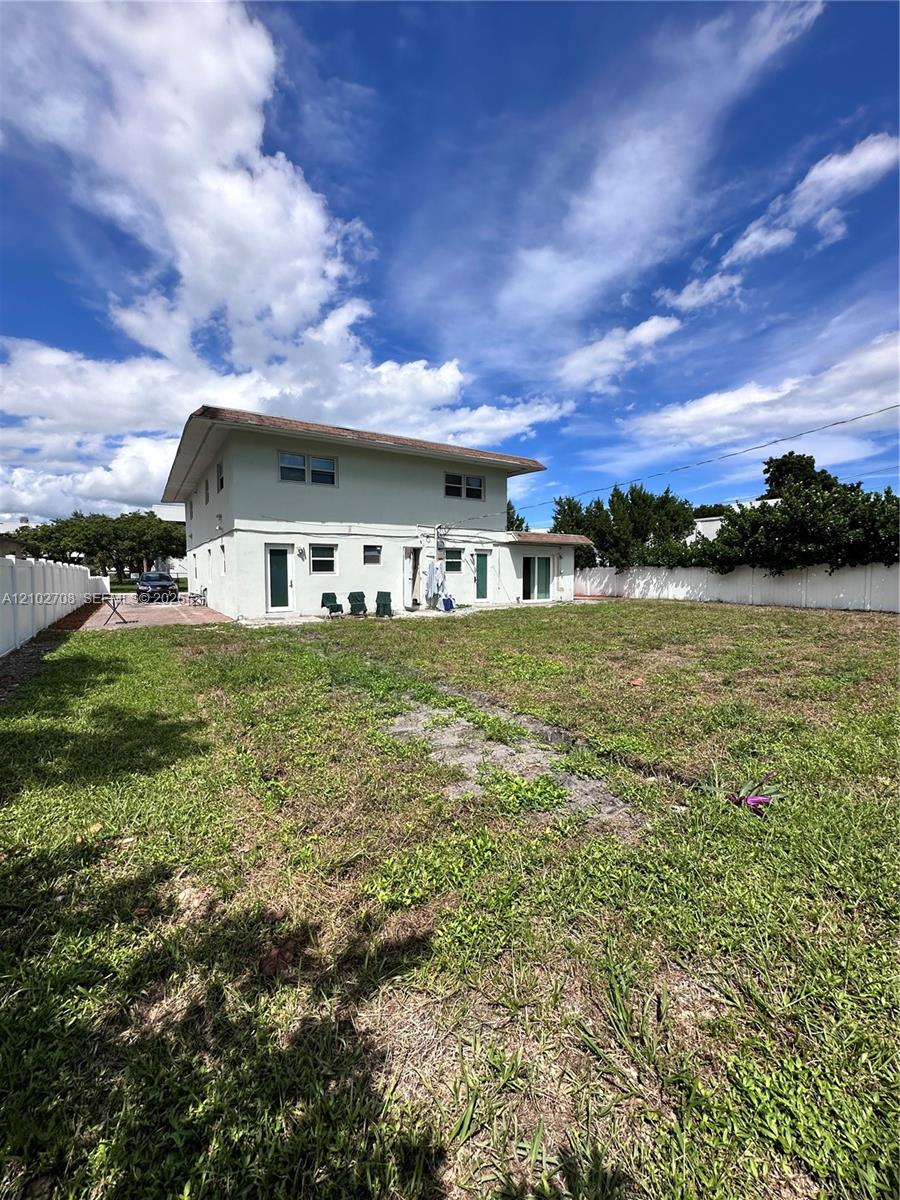 Ver detalles 1-2 / sq. ft. $ 2026-10-07 0 foto
