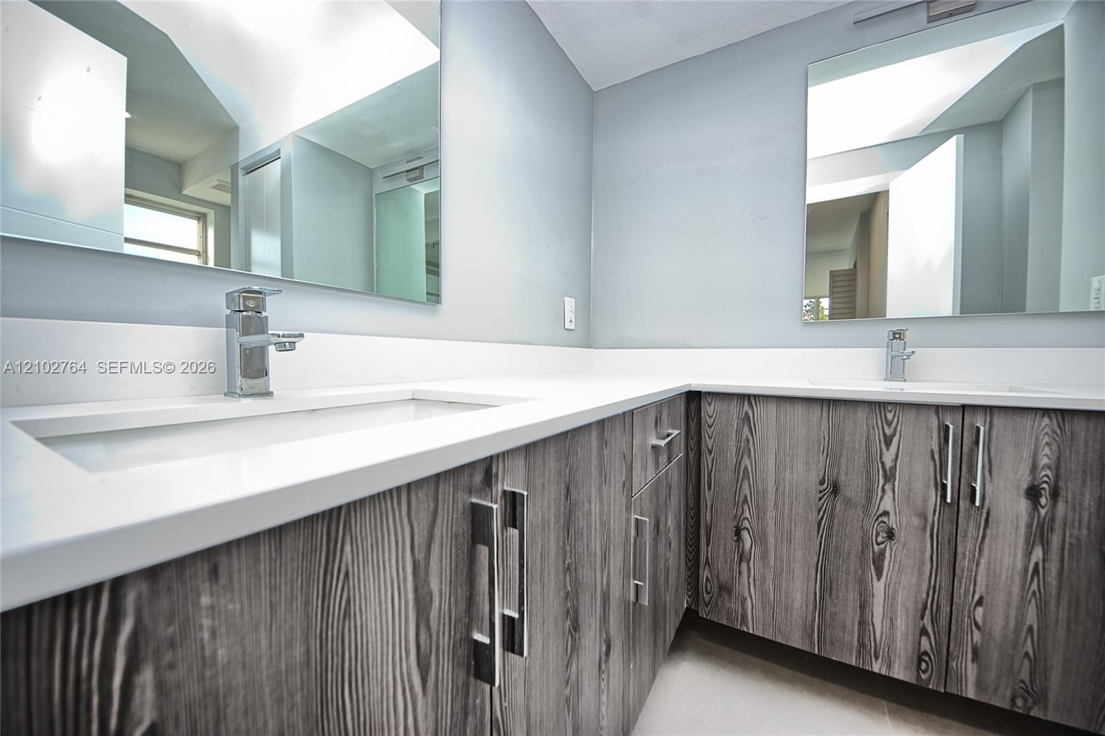 Ver detalles 309-1 2 / 2 1674 sq. ft. $ 2026-10-07 0 foto