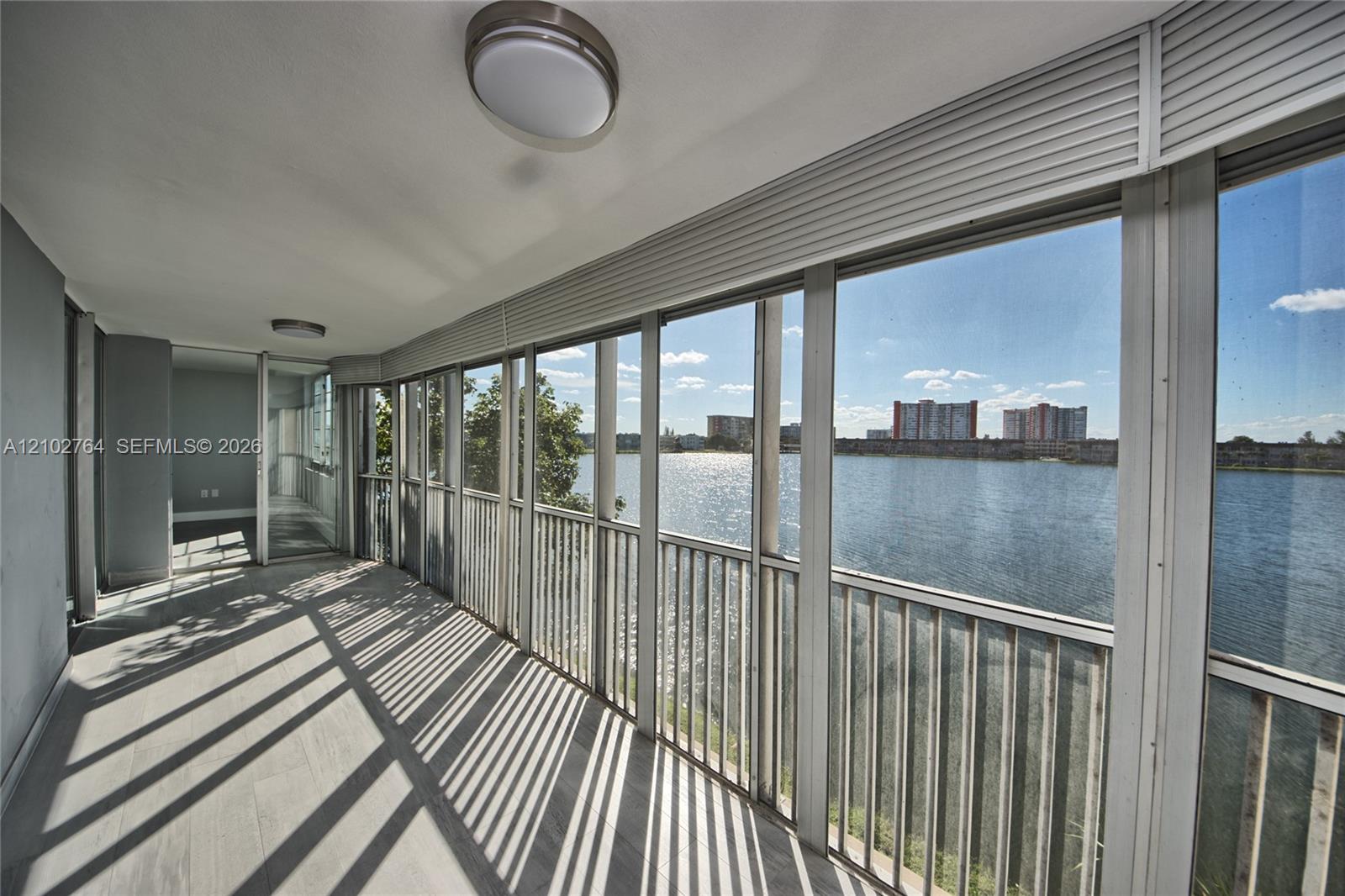 Ver detalles 309-1 2 / 2 1674 sq. ft. $ 2026-10-07 0 foto