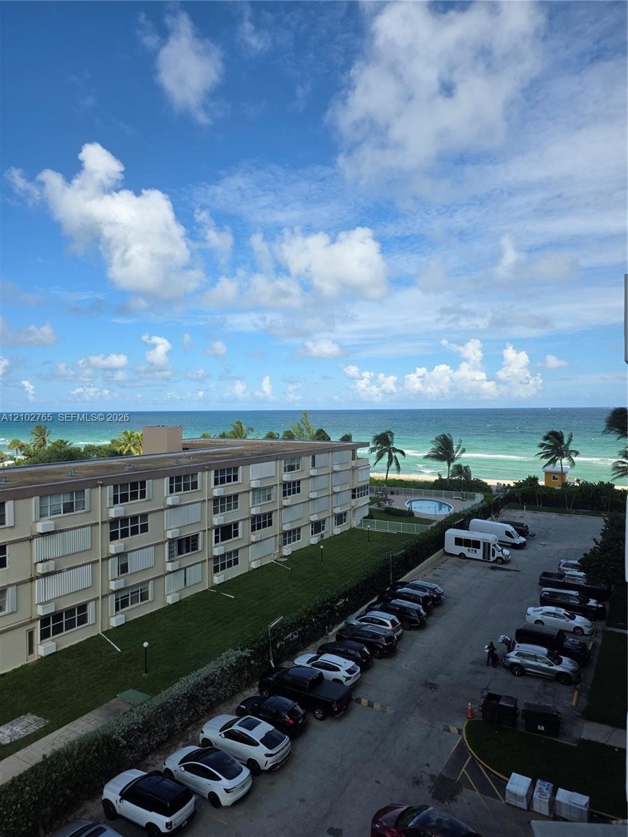See details 5F 2 / 2 1340 sq. ft. $ 2026-10-07 0 Photo