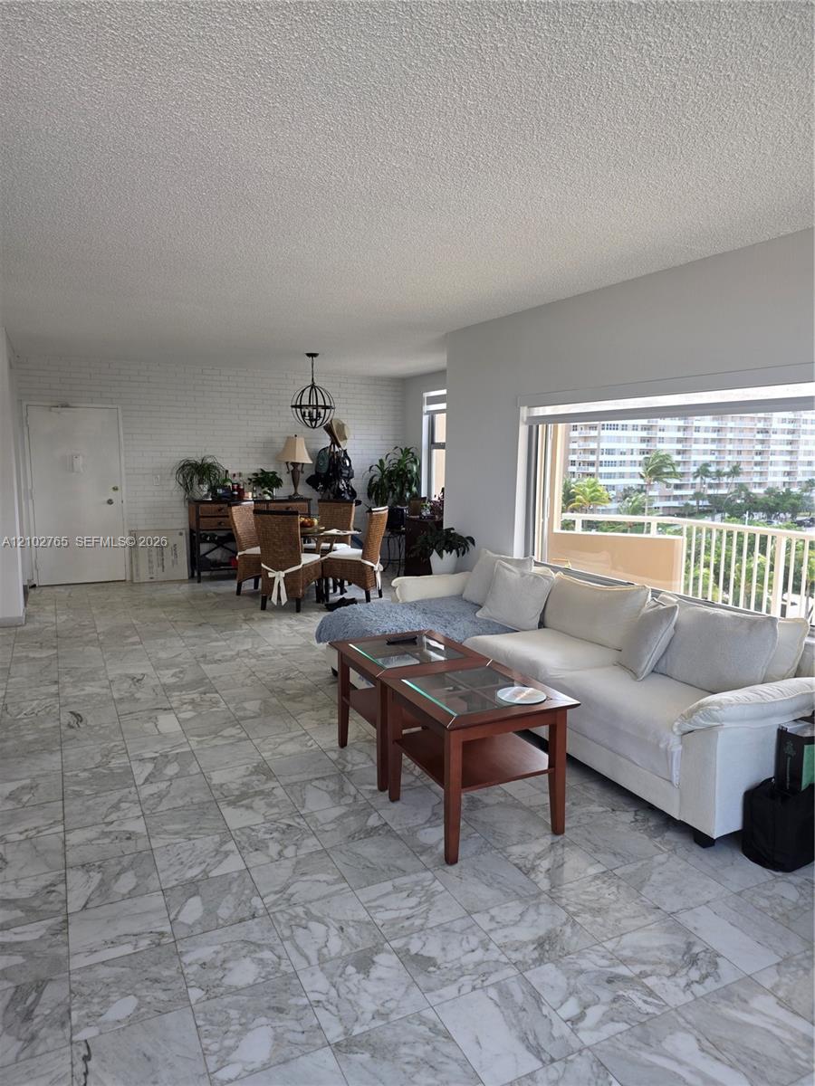 See details 5F 2 / 2 1340 sq. ft. $ 2026-10-07 0 Photo