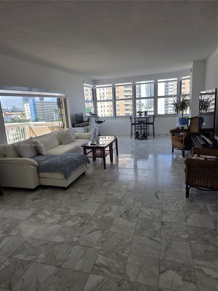 See details 5F 2 / 2 1340 sq. ft. $ 2026-10-07 0 Photo