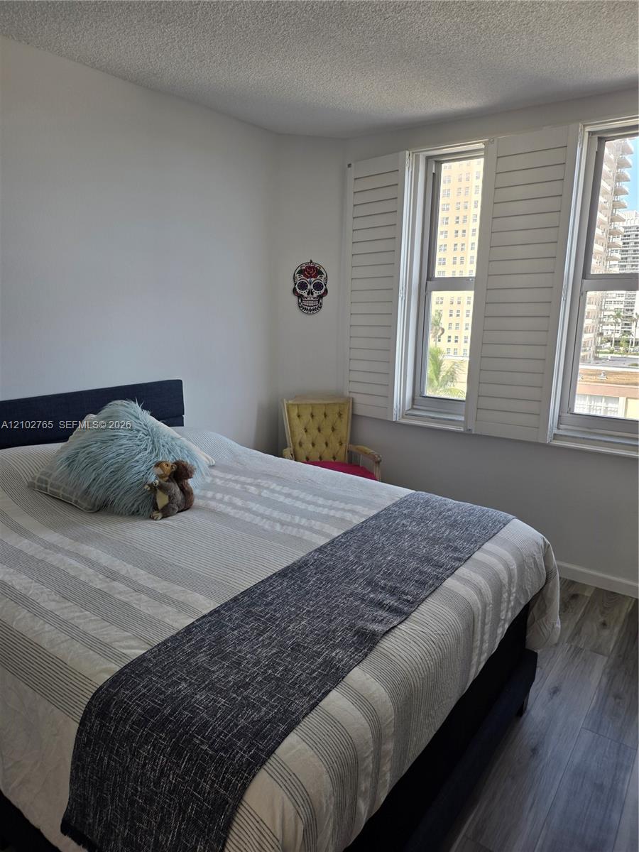 See details 5F 2 / 2 1340 sq. ft. $ 2026-10-07 0 Photo