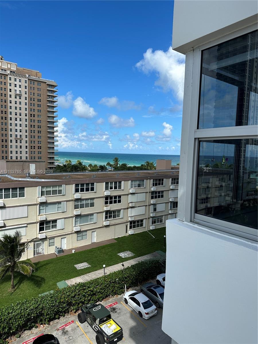 See details 5F 2 / 2 1340 sq. ft. $ 2026-10-07 0 Photo