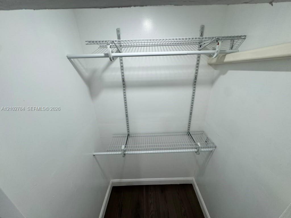 Ver detalles / 1078 sq. ft. $ 2026-10-07 0 foto