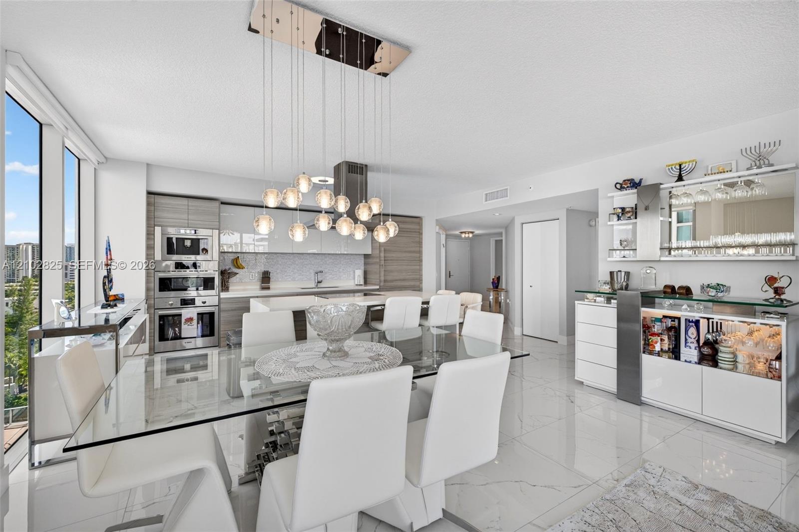 Ver detalles 5-807 3 / 4 1892 sq. ft. $ 2026-10-07 0 foto