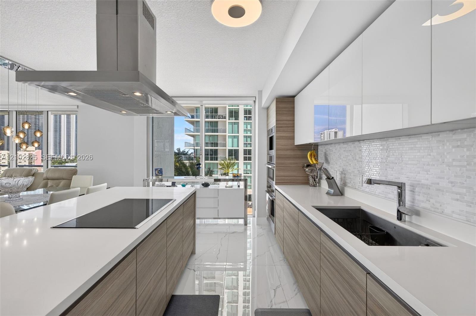 Ver detalles 5-807 3 / 4 1892 sq. ft. $ 2026-10-07 0 foto