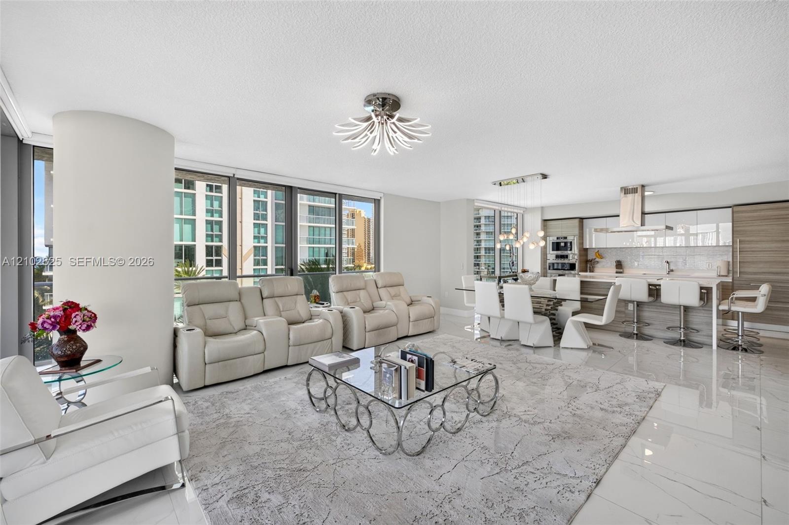 Ver detalles 5-807 3 / 4 1892 sq. ft. $ 2026-10-07 0 foto