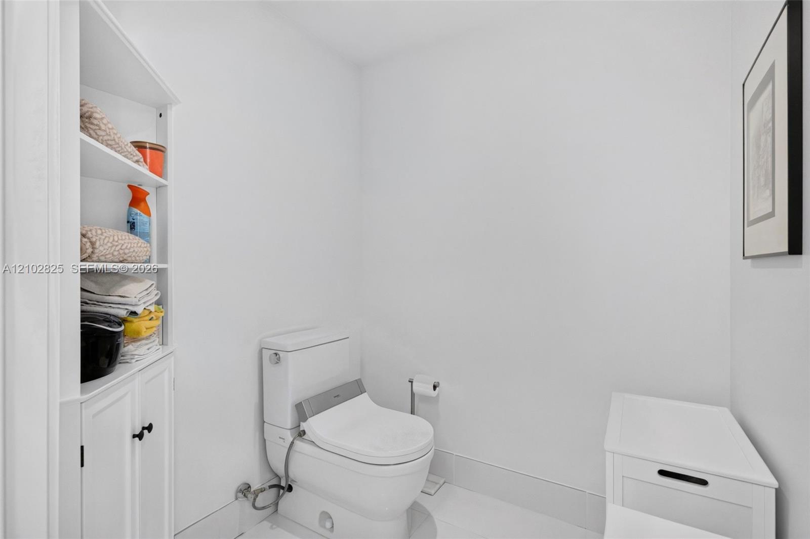 Ver detalles 5-807 3 / 4 1892 sq. ft. $ 2026-10-07 0 foto