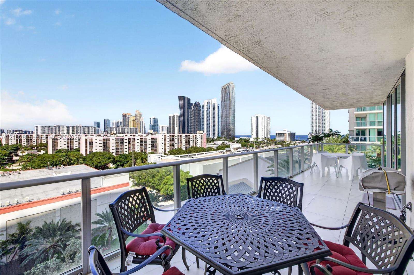 Ver detalles 5-807 3 / 4 1892 sq. ft. $ 2026-10-07 0 foto