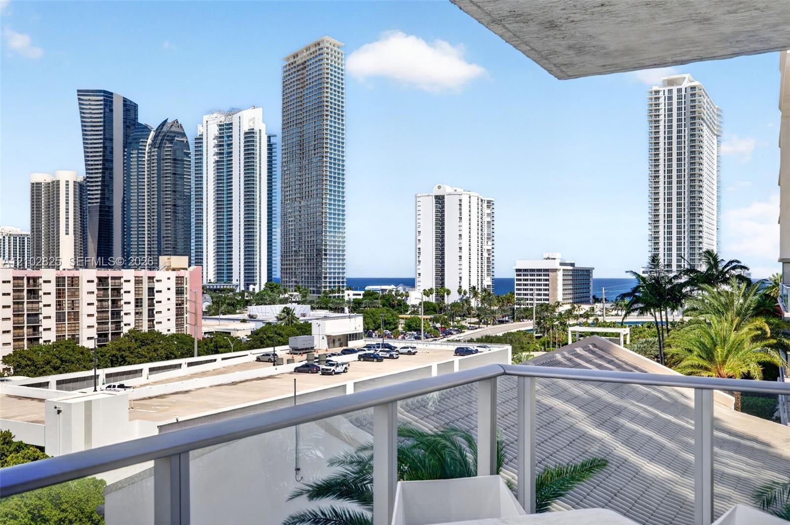 Ver detalles 5-807 3 / 4 1892 sq. ft. $ 2026-10-07 0 foto