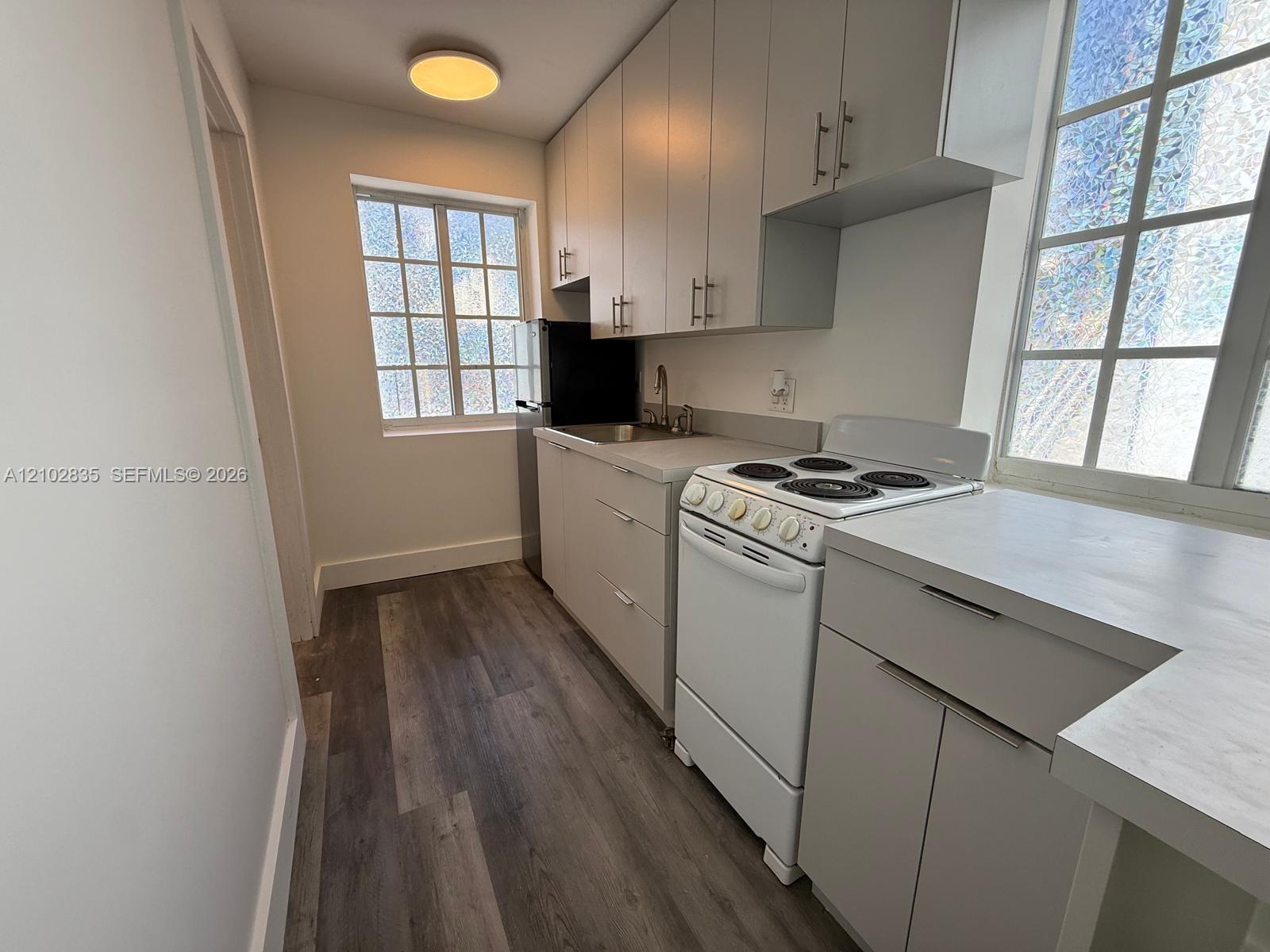   /  2558 sq. ft. $ 2026-10-07 0 foto