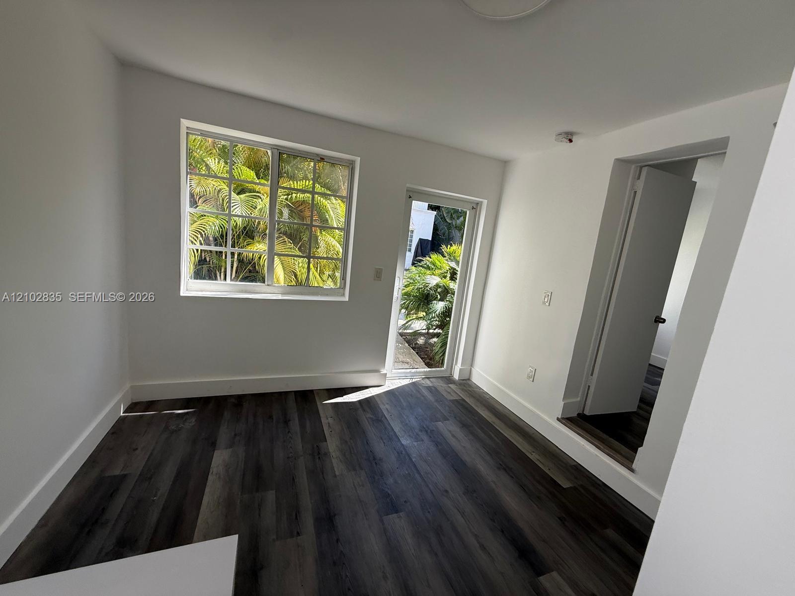   /  2558 sq. ft. $ 2026-10-07 0 foto