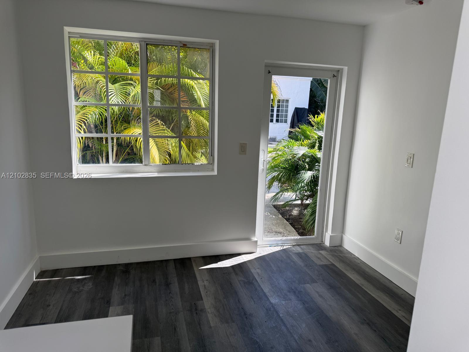   /  2558 sq. ft. $ 2026-10-07 0 foto