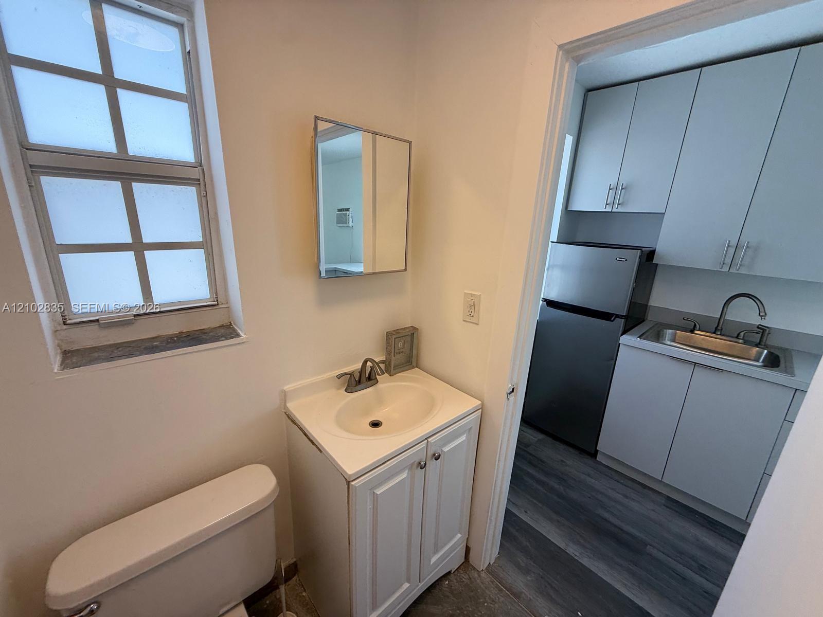   /  2558 sq. ft. $ 2026-10-07 0 foto