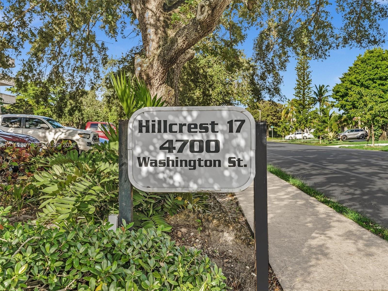 405 1 / 2 775 sq. ft. $ 2026-10-07 0 foto