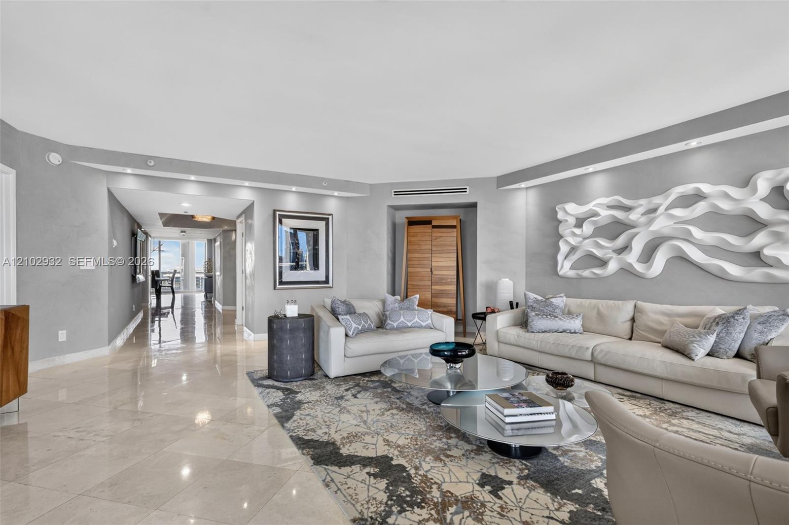 See details 2809 2 / 3 2730 sq. ft. $ 2026-10-07 0 Photo