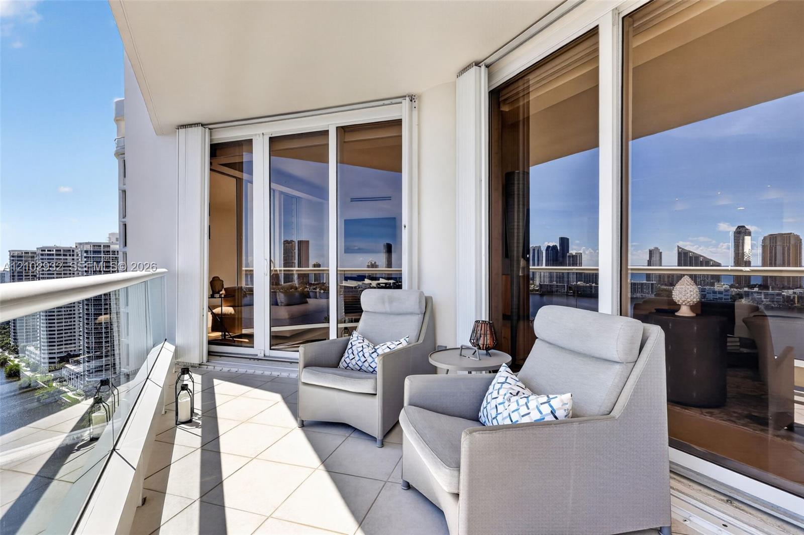 See details 2809 2 / 3 2730 sq. ft. $ 2026-10-07 0 Photo