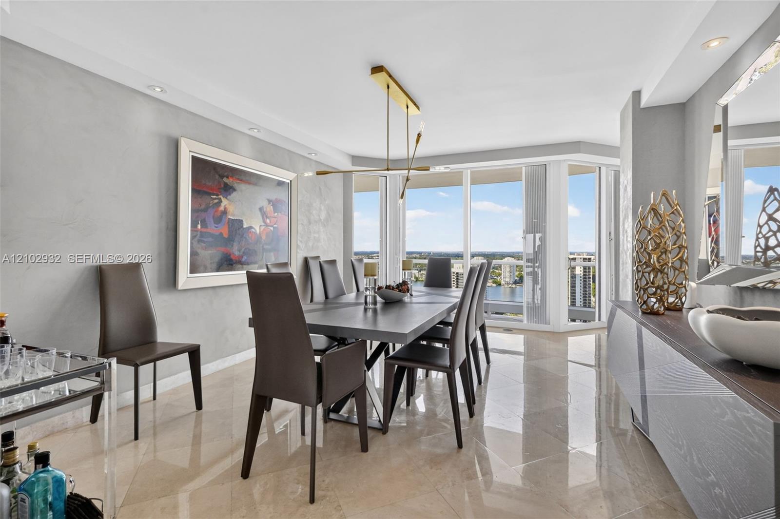 See details 2809 2 / 3 2730 sq. ft. $ 2026-10-07 0 Photo
