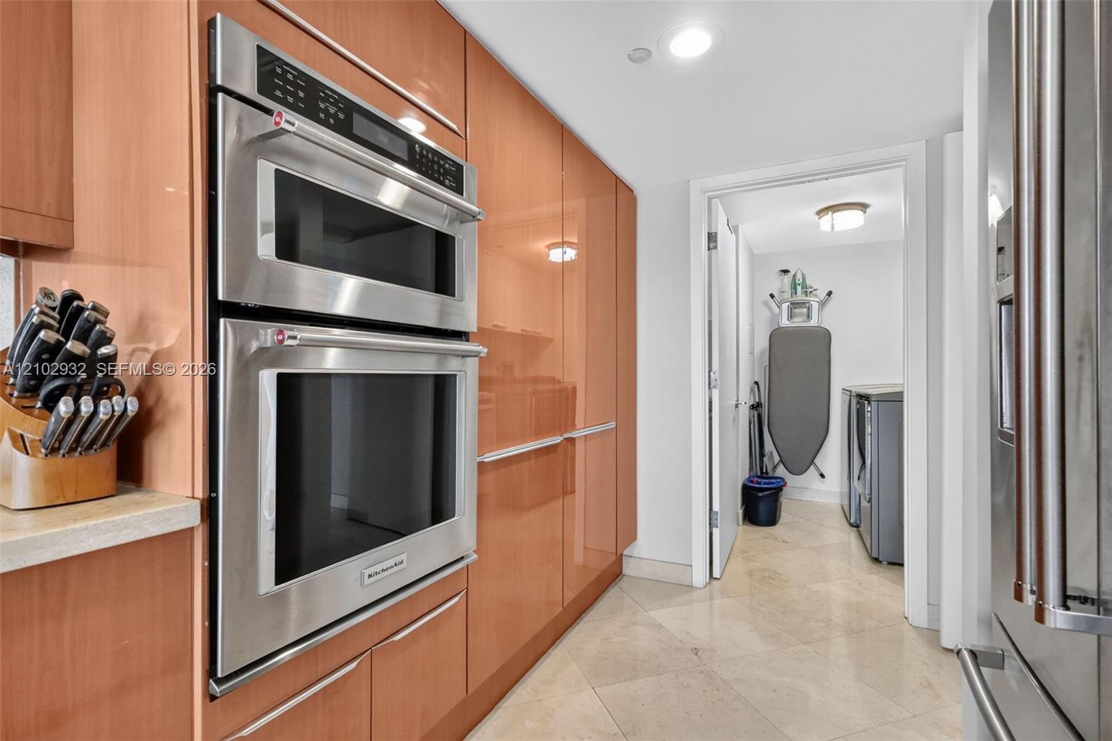 See details 2809 2 / 3 2730 sq. ft. $ 2026-10-07 0 Photo