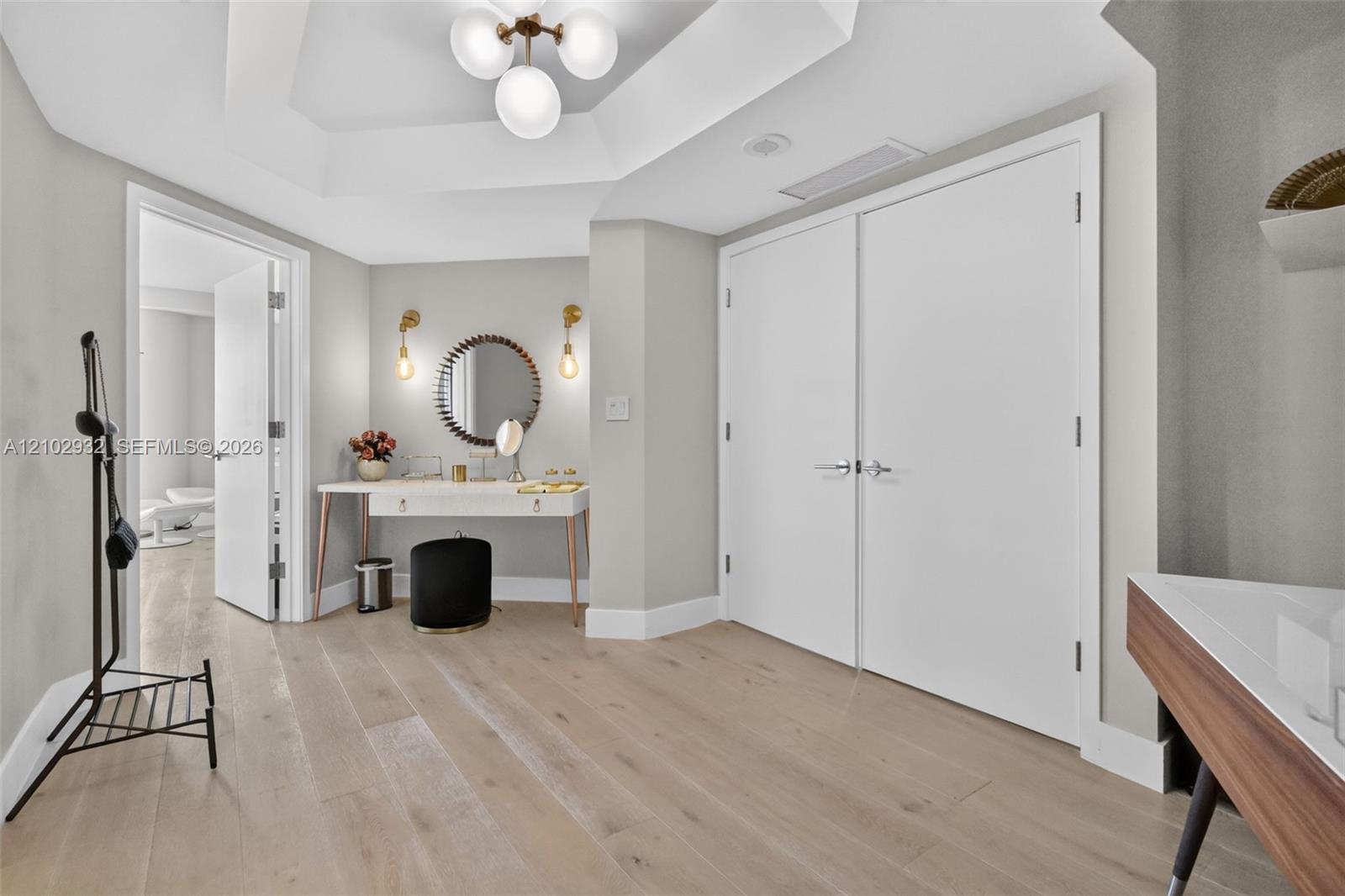 See details 2809 2 / 3 2730 sq. ft. $ 2026-10-07 0 Photo
